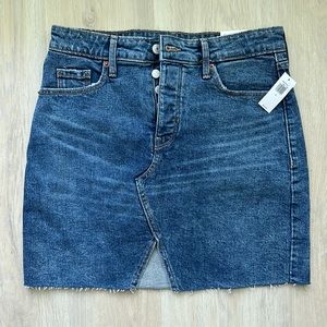 NWT Old Navy Jean Skirt Size 4